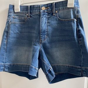 WHBM Size 4 Jean Short